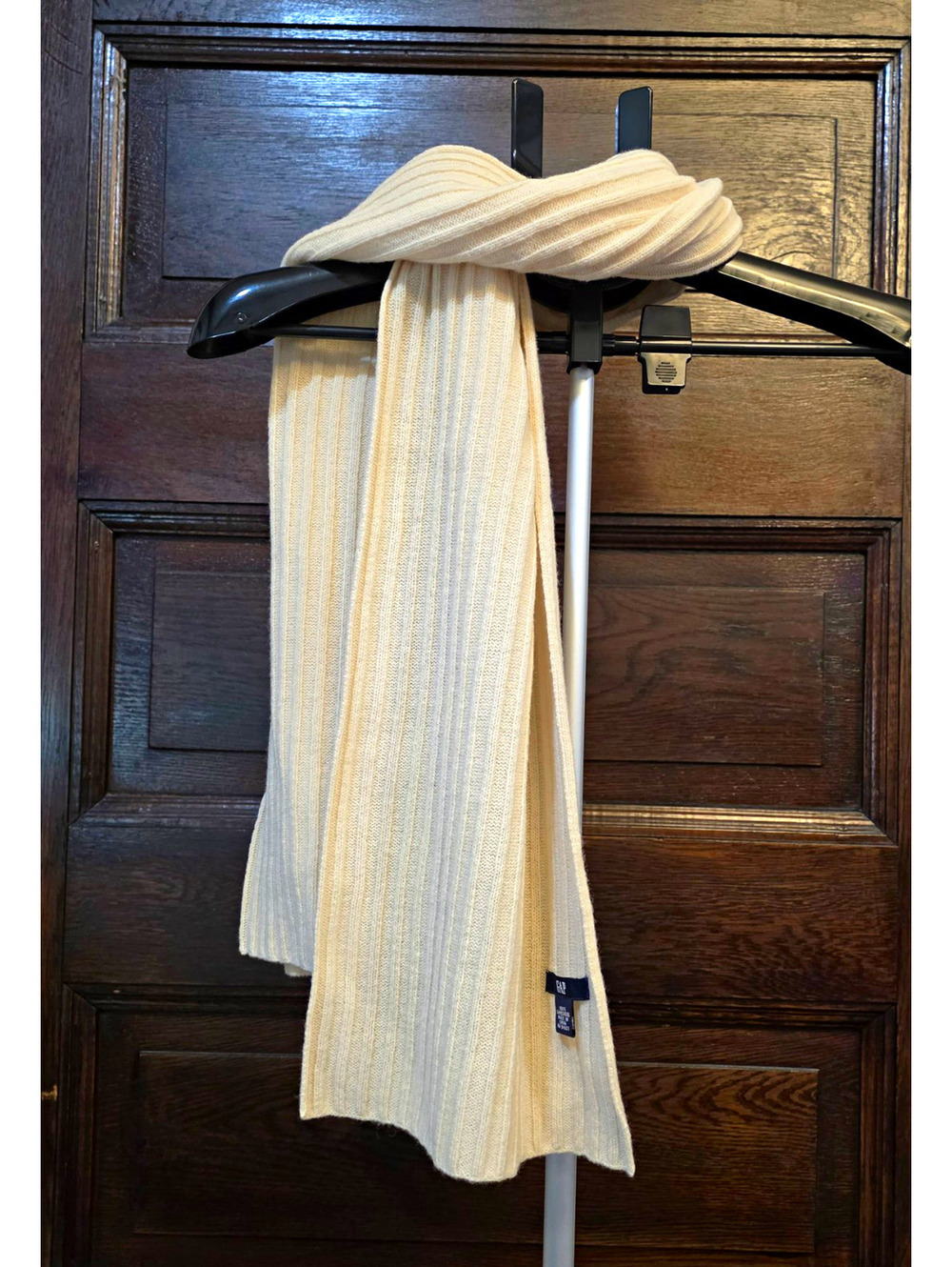 GAP Women's Scarf Ivory Ribbed Knit Lambswool